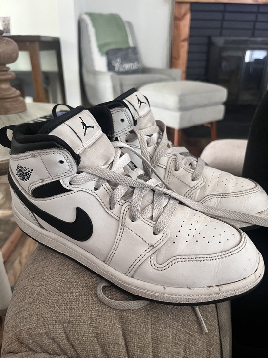 Jordan Other - Air Jordan 1 Mid-Top  Basketball Shoes in White/Black - Nike -Size 3Y